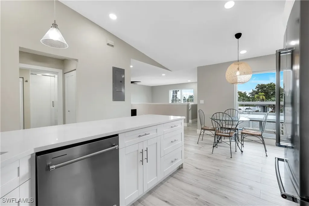 834 Gulf Pavilion Drive Naples FL 34108