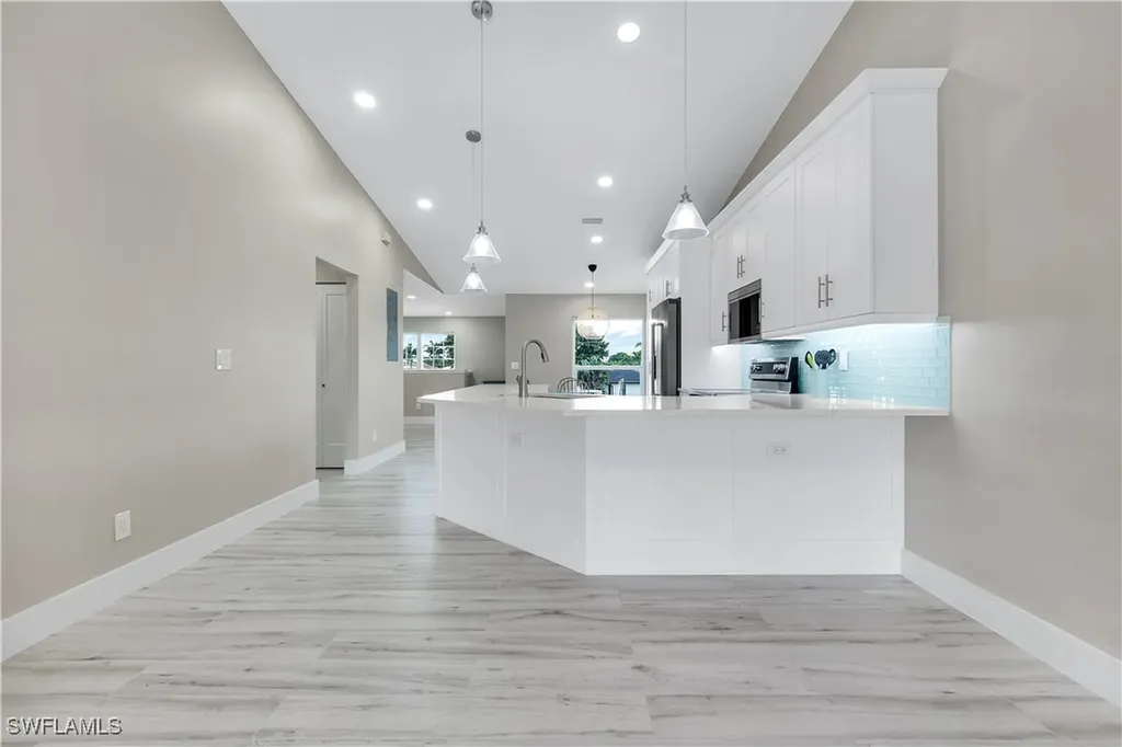 834 Gulf Pavilion Drive Naples FL 34108