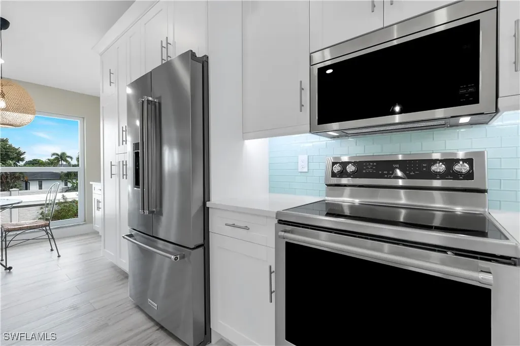 834 Gulf Pavilion Drive Naples FL 34108