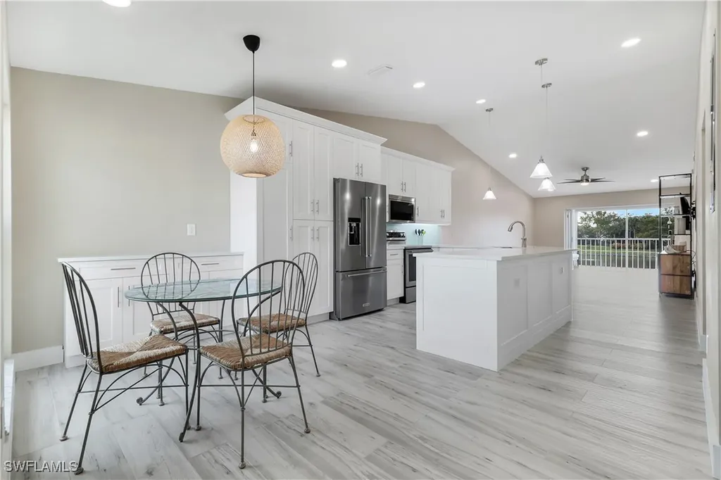 834 Gulf Pavilion Drive Naples FL 34108