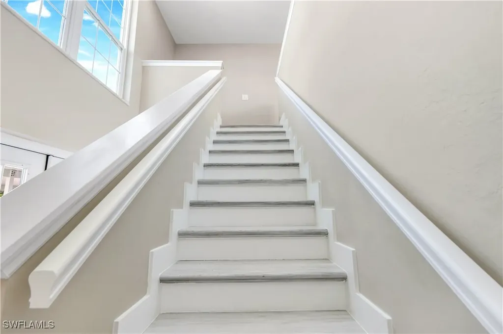 834 Gulf Pavilion Drive Naples FL 34108