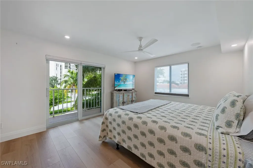 3000 Gulf Shore Boulevard N Naples FL 34103