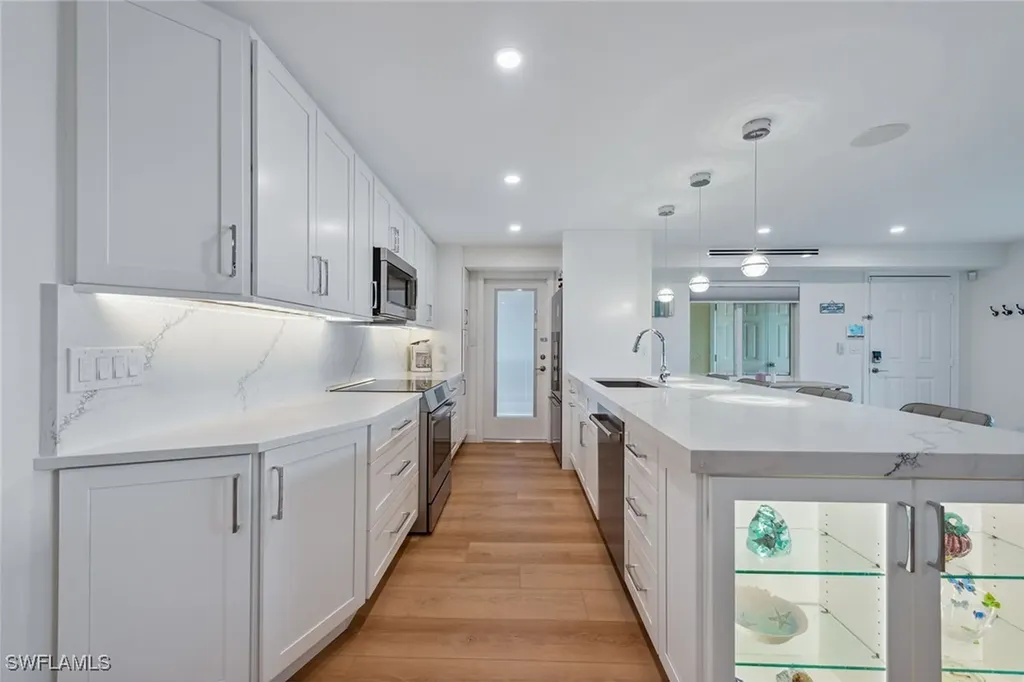 3000 Gulf Shore Boulevard N Naples FL 34103