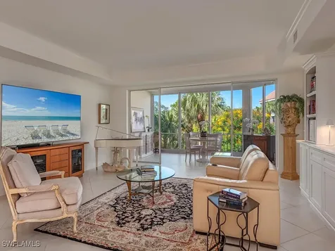 8420 Abbington Circle Naples FL 34108