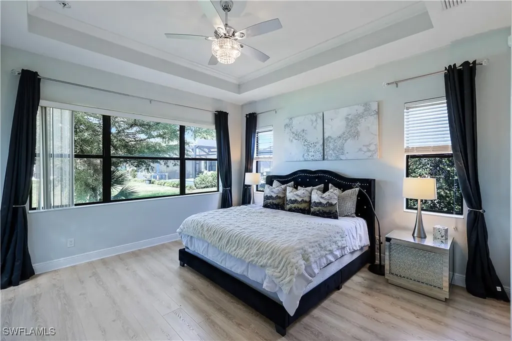 1685 Serrano Circle Naples FL 34105