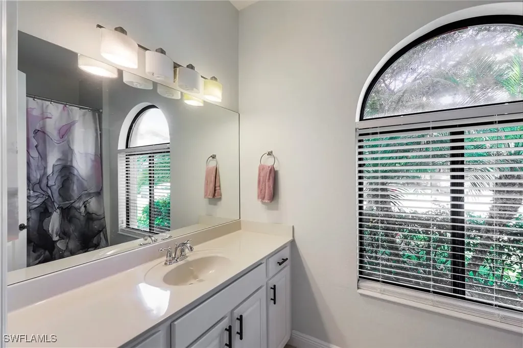 1685 Serrano Circle Naples FL 34105