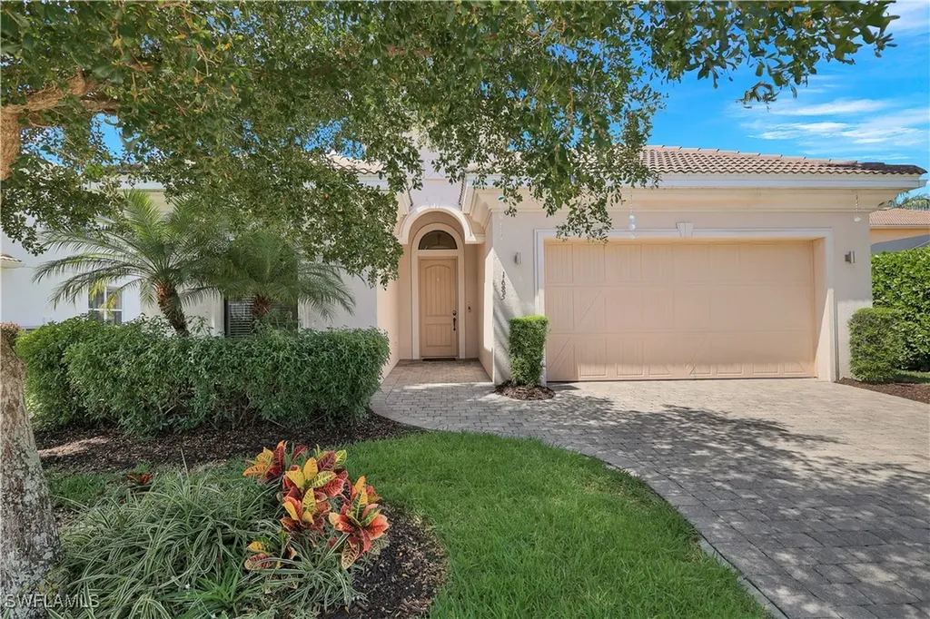1685 Serrano Circle Naples FL 34105