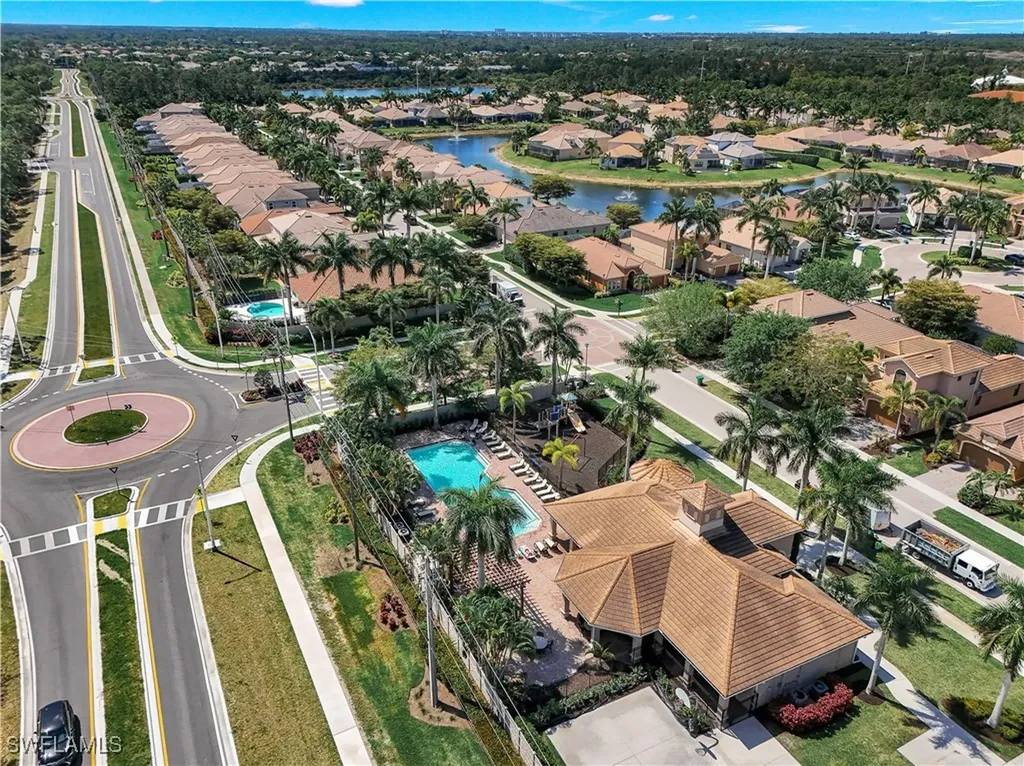 1685 Serrano Circle Naples FL 34105