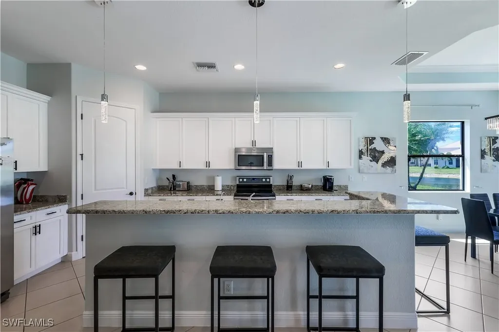 1685 Serrano Circle Naples FL 34105