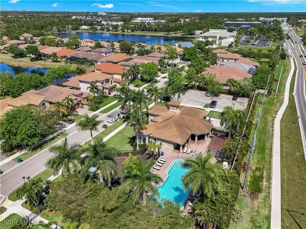 1685 Serrano Circle Naples FL 34105