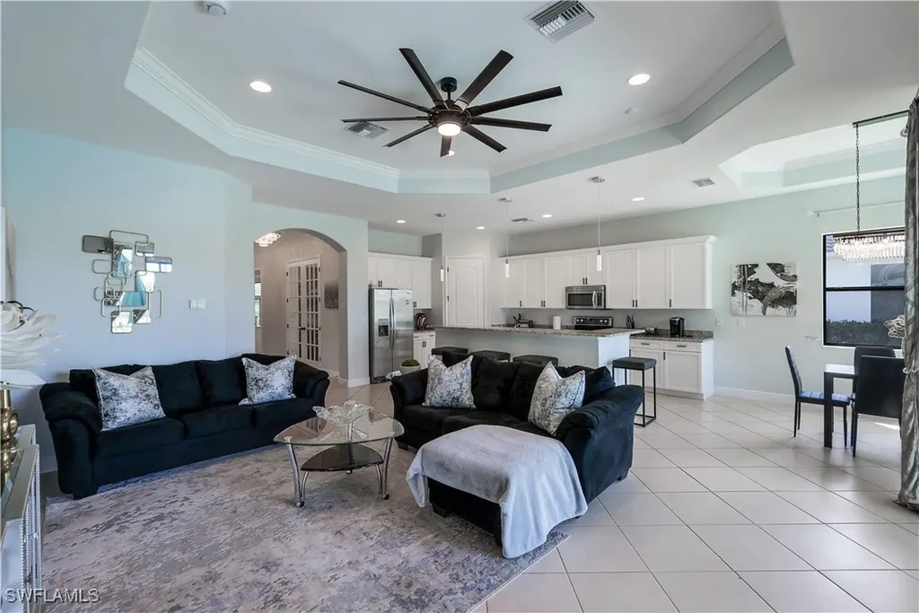 1685 Serrano Circle Naples FL 34105