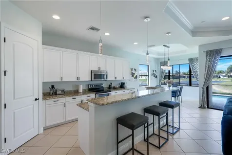 1685 Serrano Circle Naples FL 34105