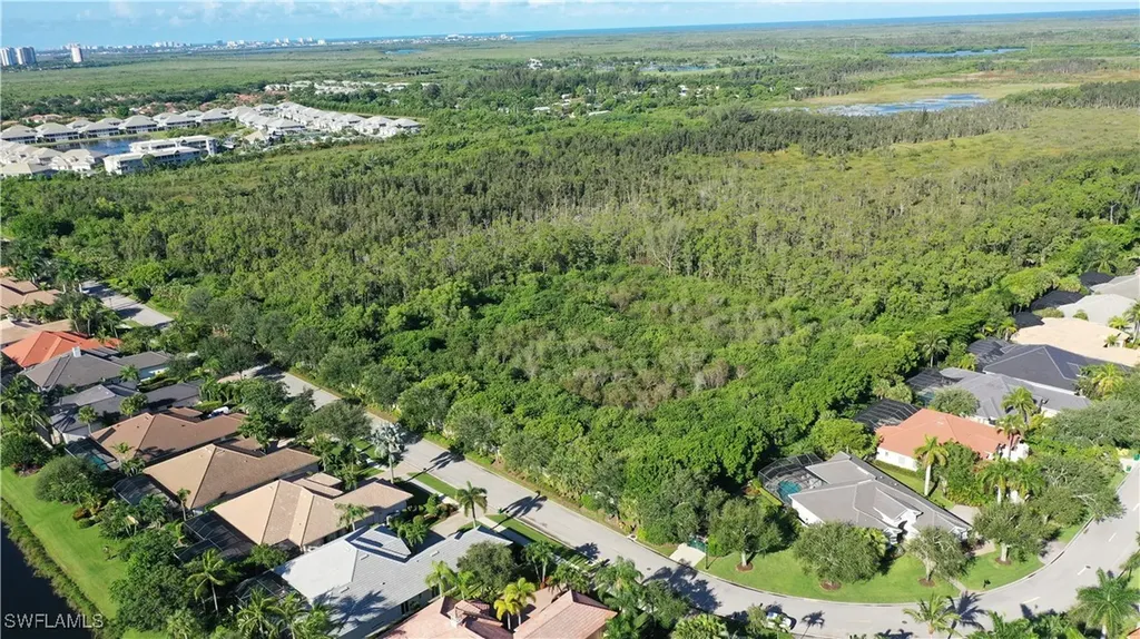 Port Au Prince Road Naples FL 34114