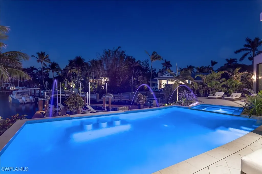 441 Mooring Line Drive Naples FL 34102