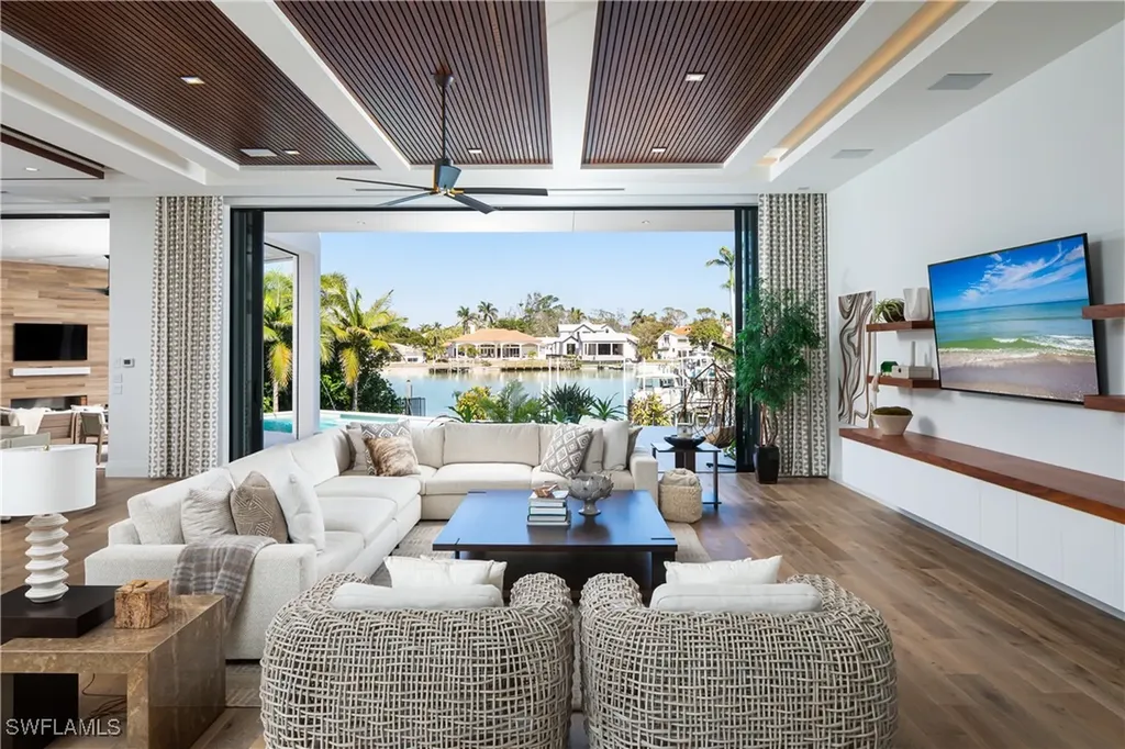 441 Mooring Line Drive Naples FL 34102