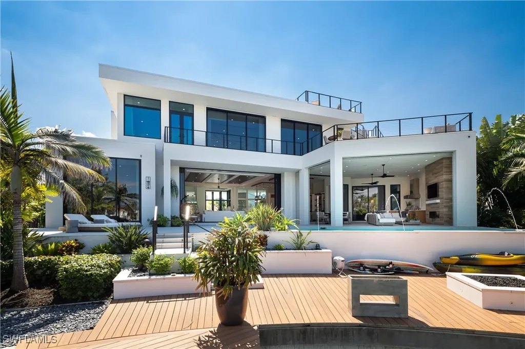 441 Mooring Line Drive Naples FL 34102