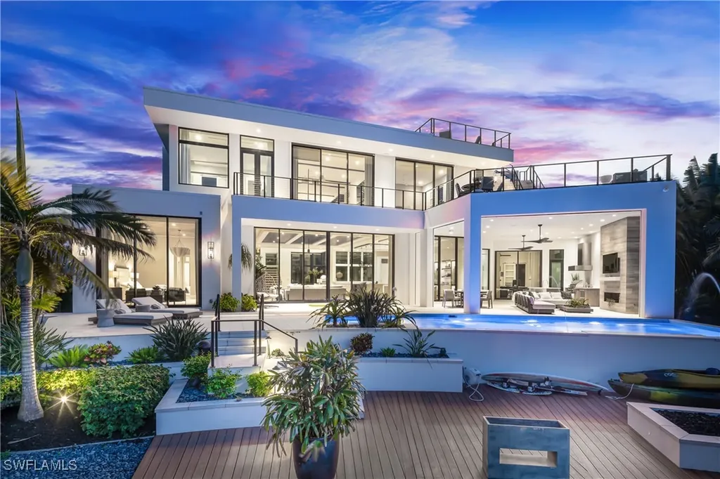 441 Mooring Line Drive Naples FL 34102