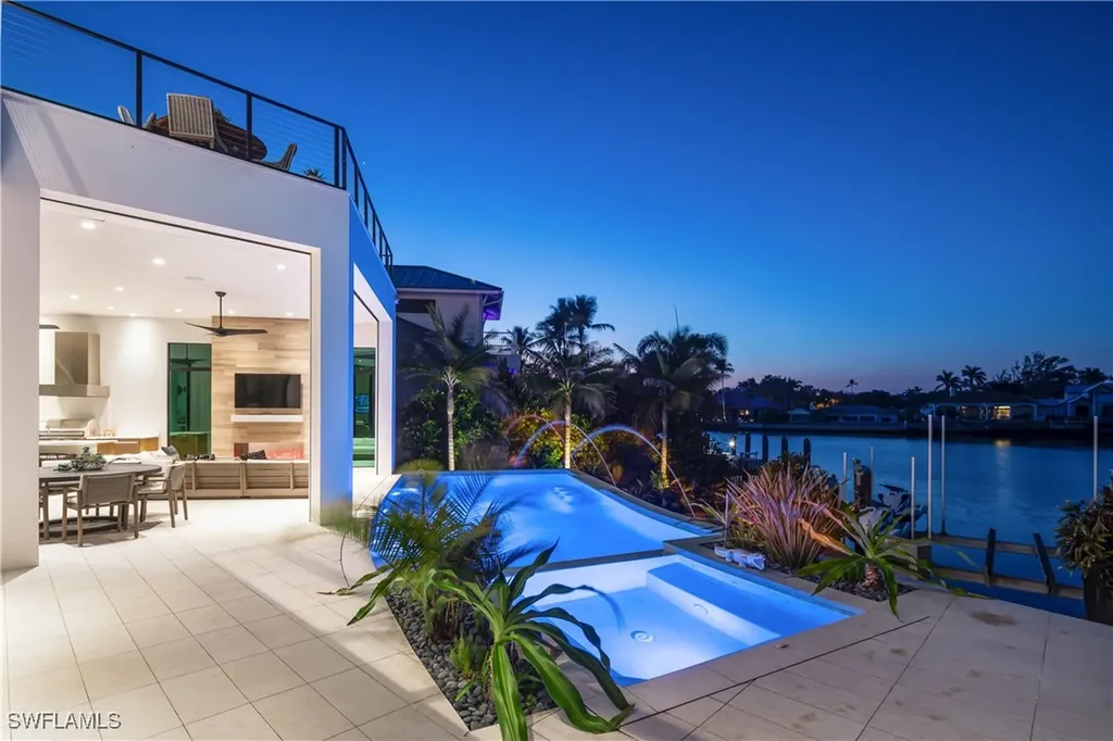 441 Mooring Line Drive Naples FL 34102