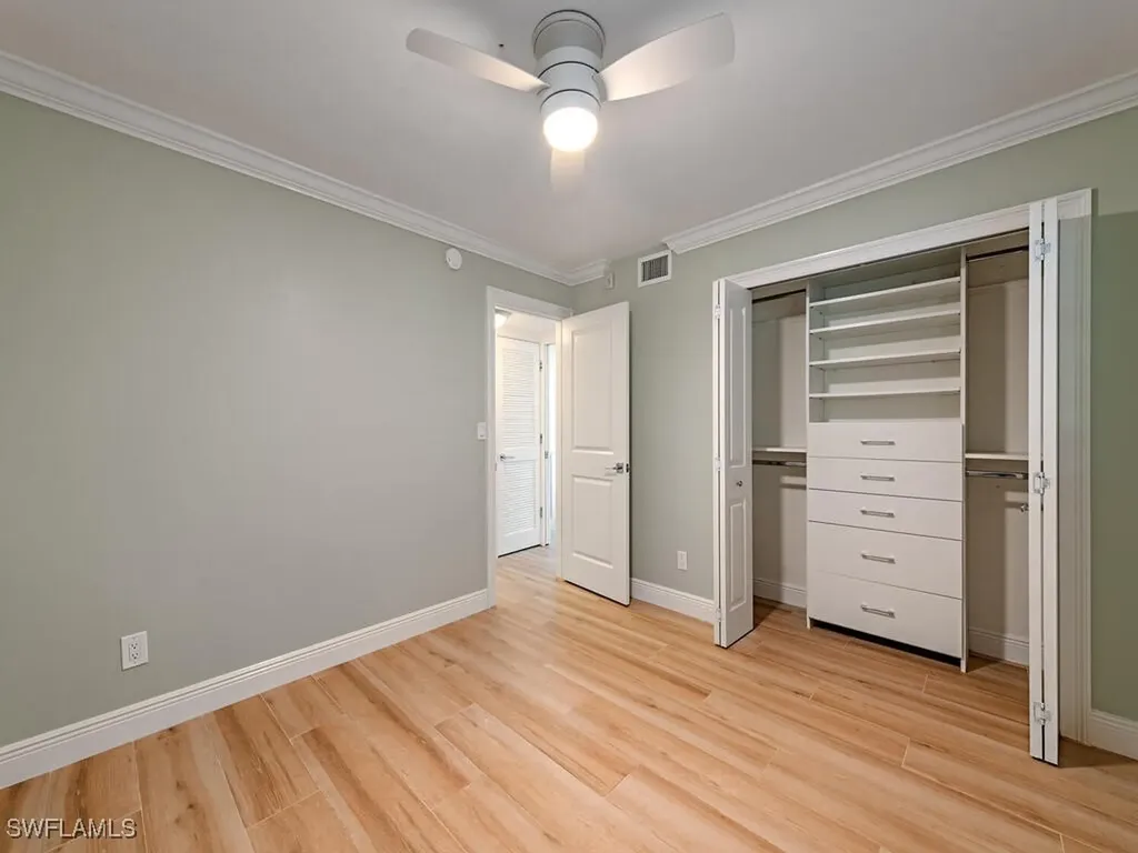 17 High Point Circle N Naples FL 34103