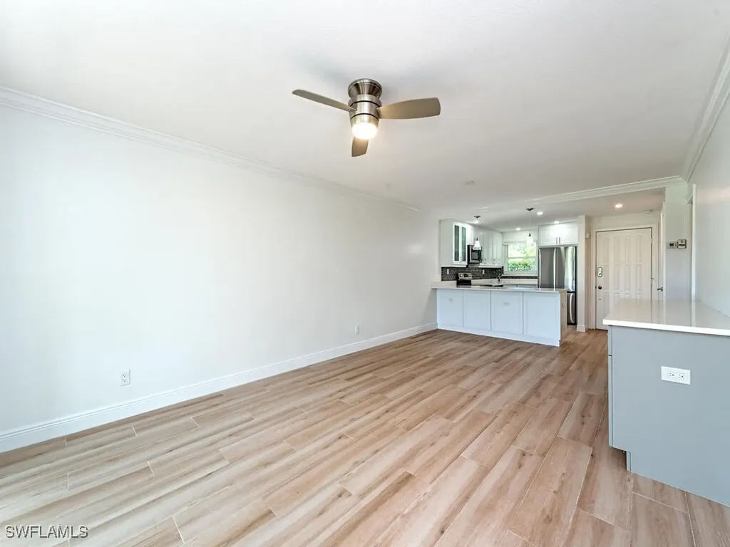 17 High Point Circle N Naples FL 34103