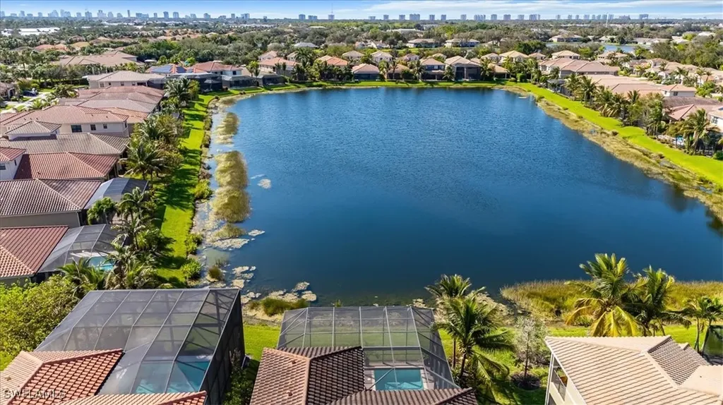 13905 Luna Drive Naples FL 34109