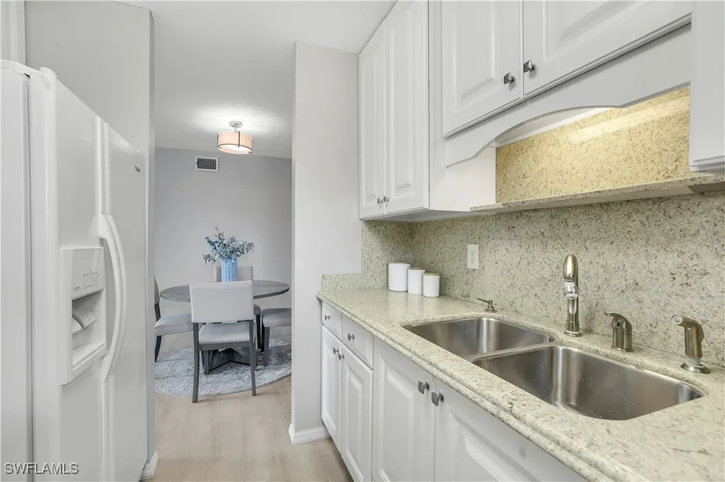 766 Central Avenue Naples FL 34102