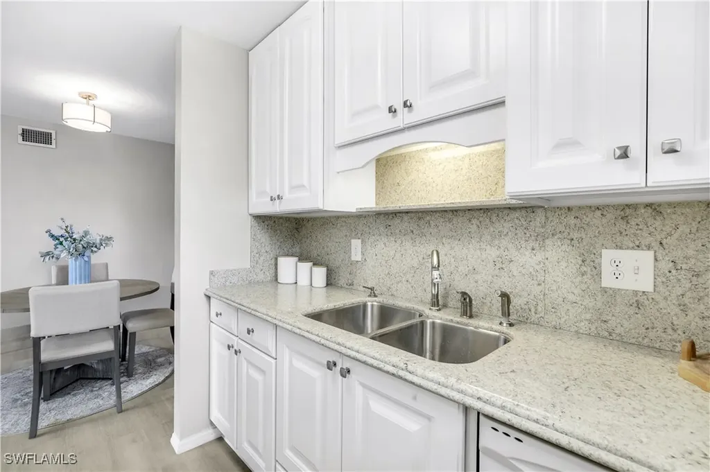 766 Central Avenue Naples FL 34102