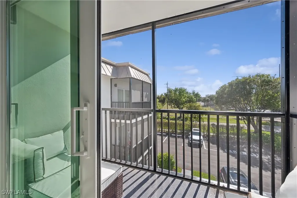 766 Central Avenue Naples FL 34102