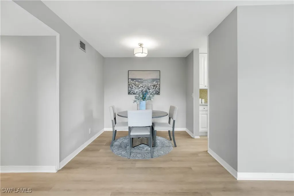 766 Central Avenue Naples FL 34102