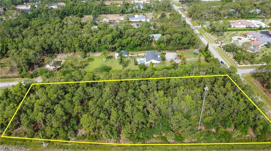 620 Soll Street Naples FL 34109