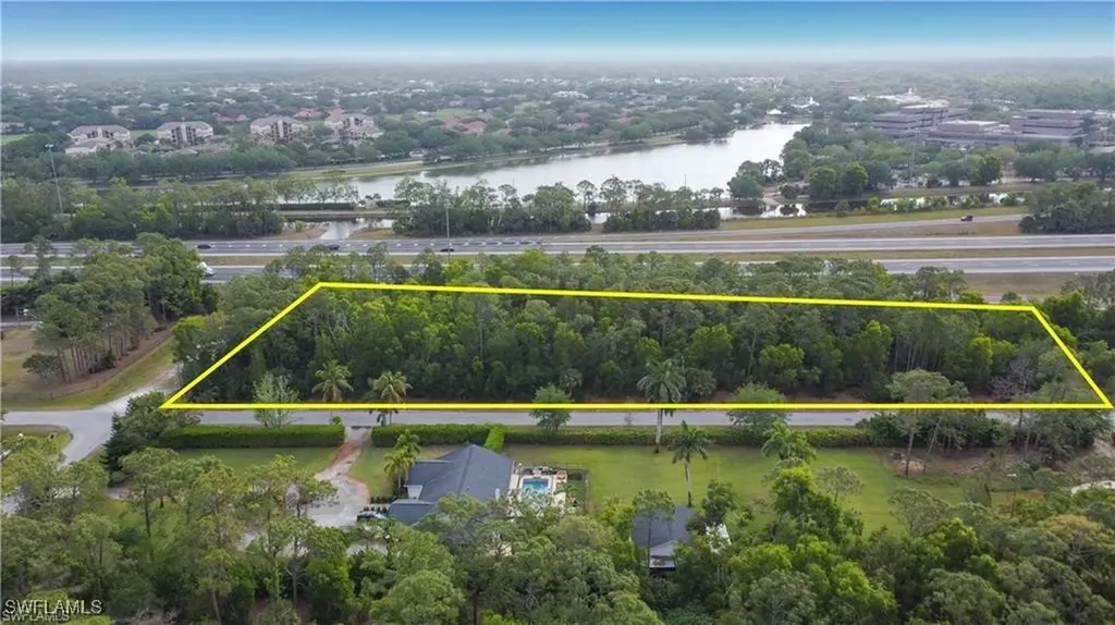 620 Soll Street Naples FL 34109