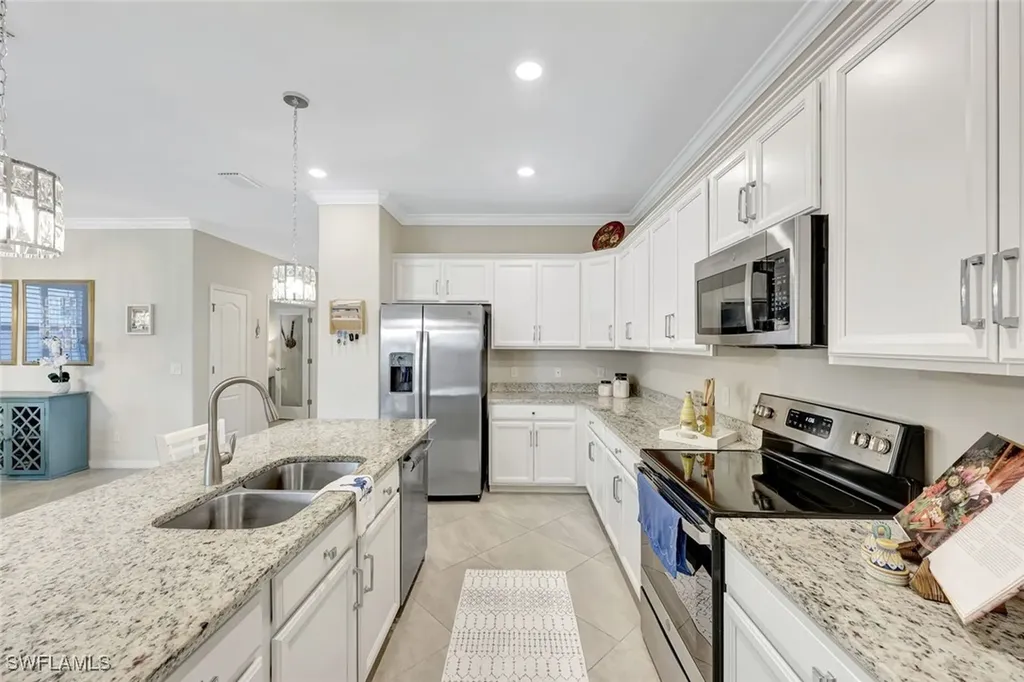 2174 Clementine Street Naples FL 34120
