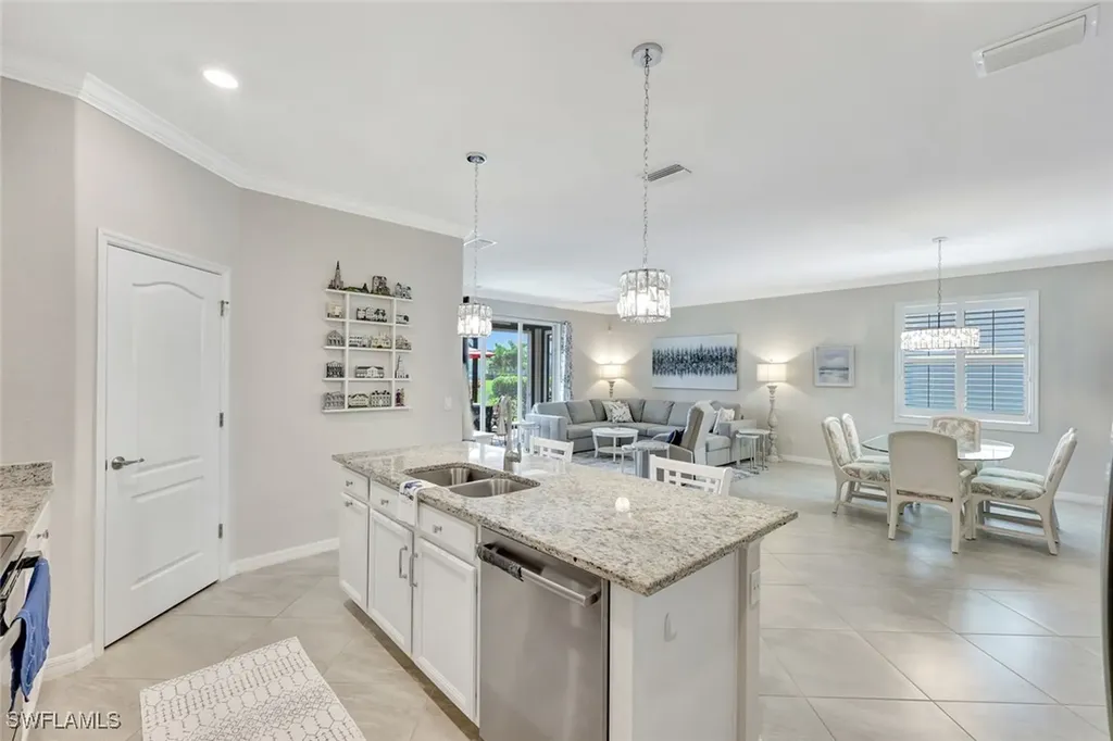 2174 Clementine Street Naples FL 34120