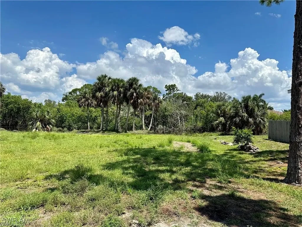27675 Riverdale Lane Bonita Springs FL 34134
