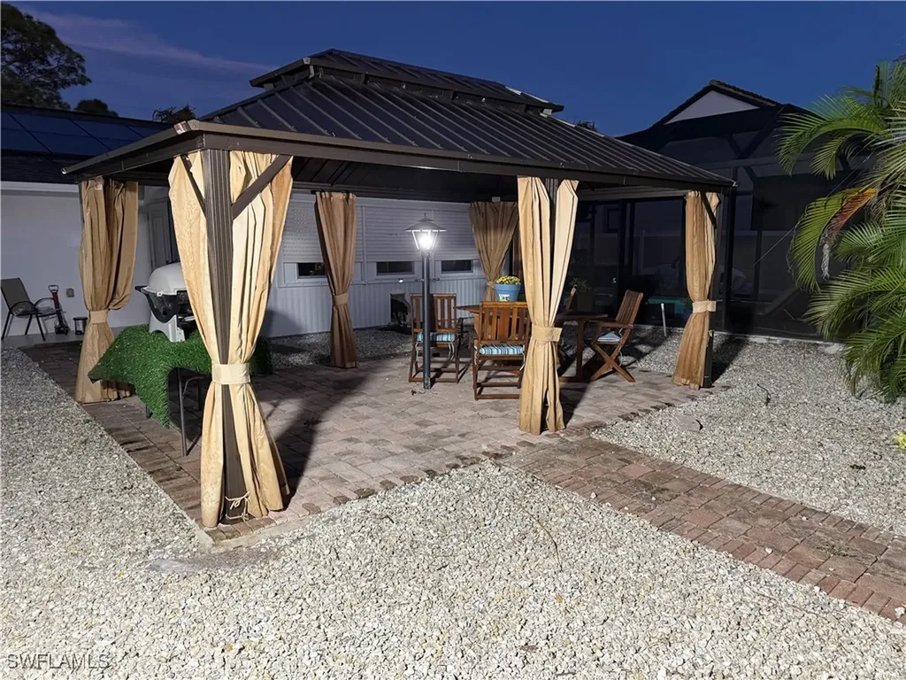 27044 Williams Road Bonita Springs FL 34135