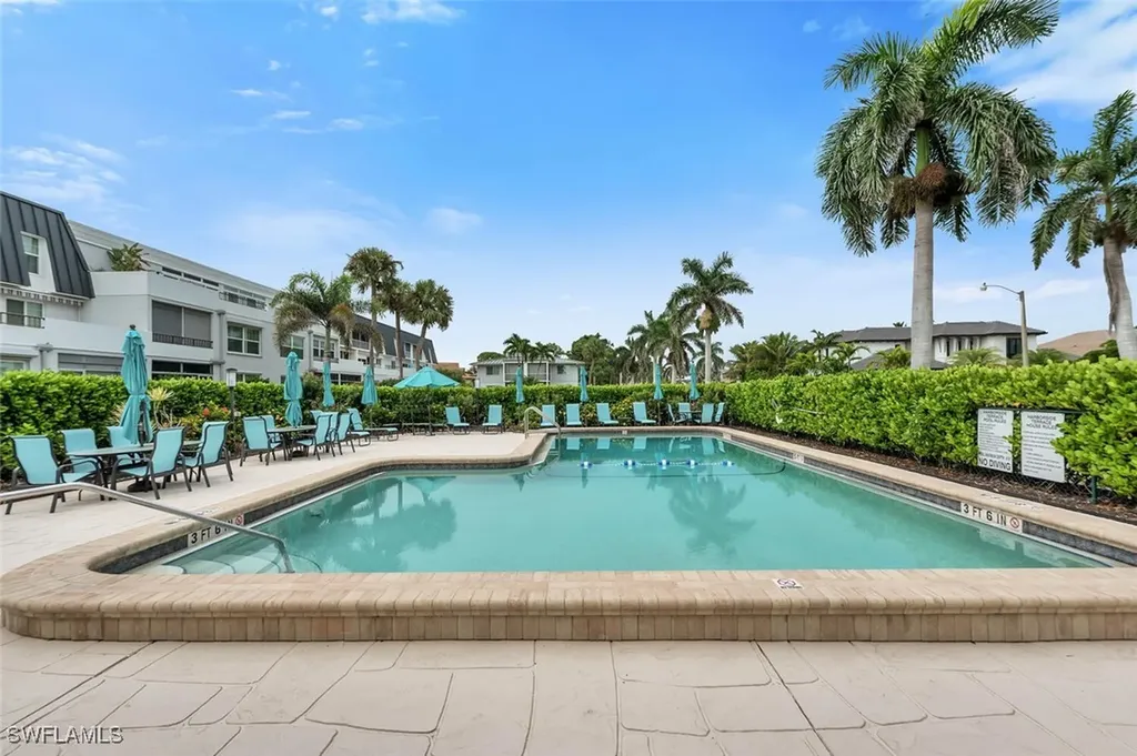 4200 Belair Lane Naples FL 34103