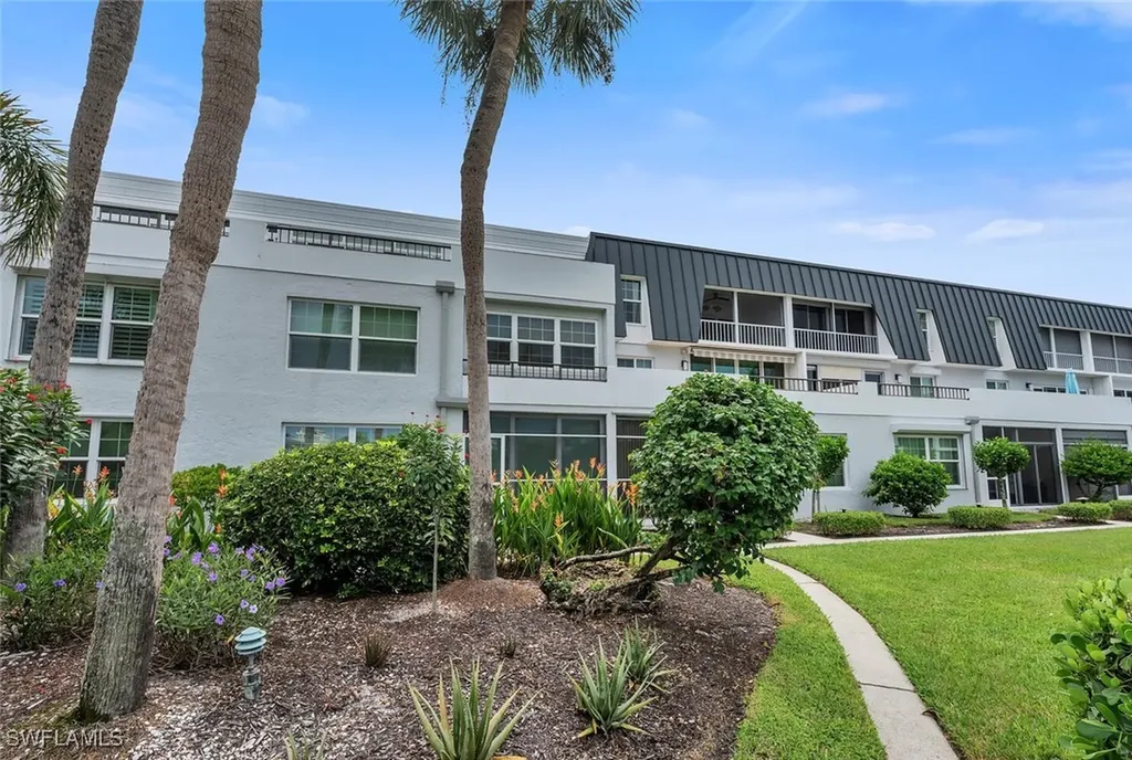 4200 Belair Lane Naples FL 34103