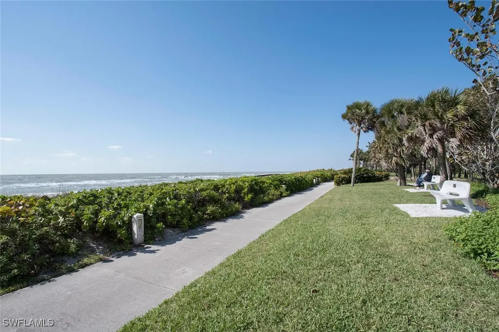 4200 Belair Lane Naples FL 34103