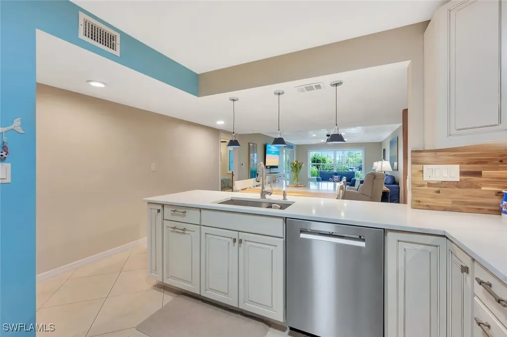 4200 Belair Lane Naples FL 34103
