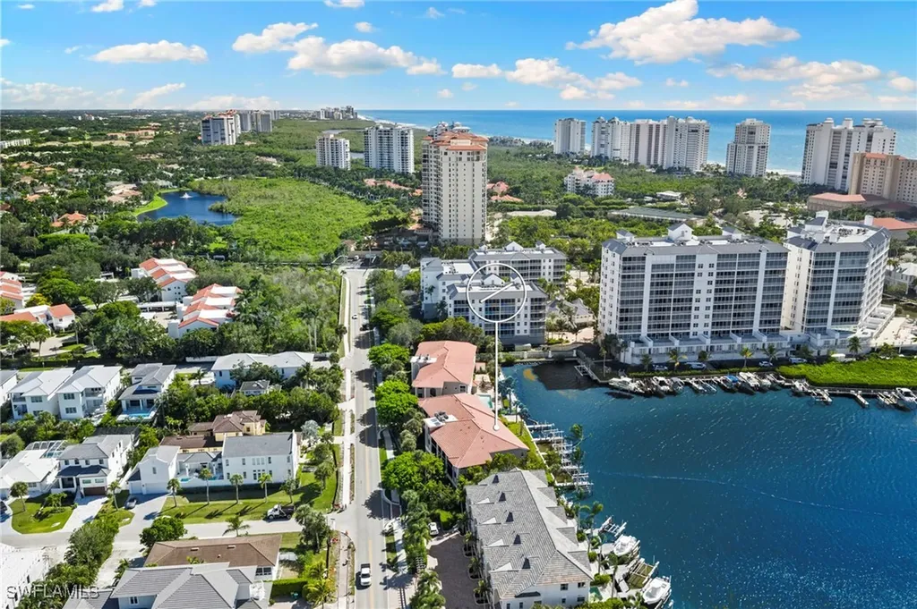 9101 Vanderbilt Drive Naples FL 34108