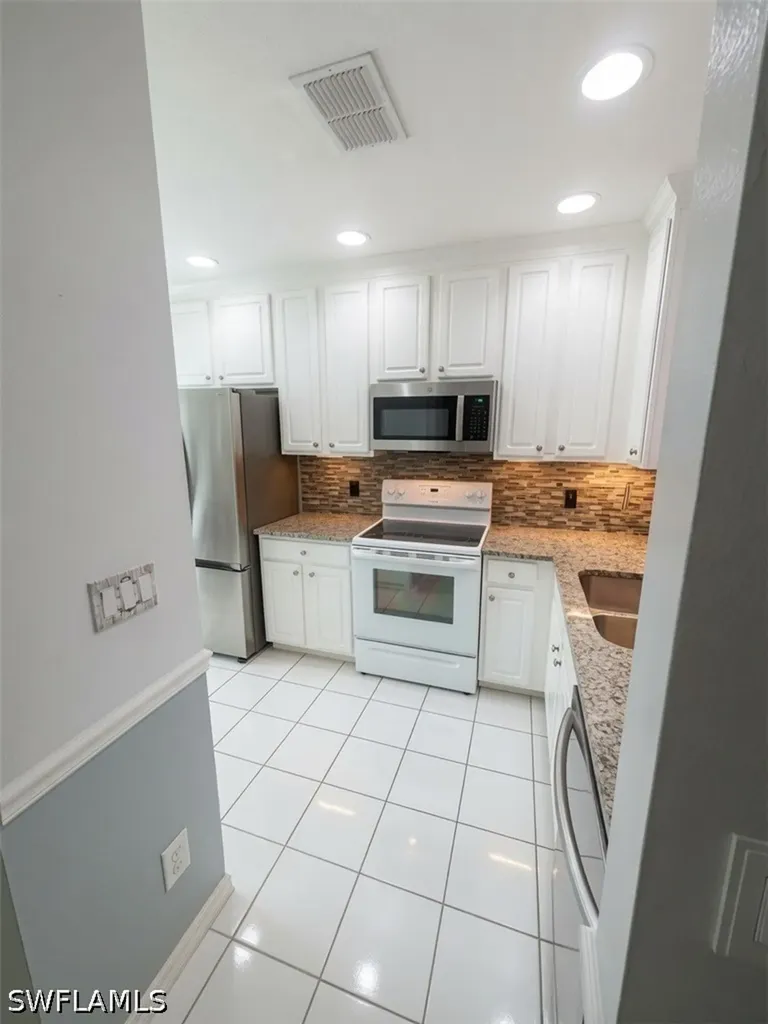 7715 Woodbrook Circle Naples FL 34104