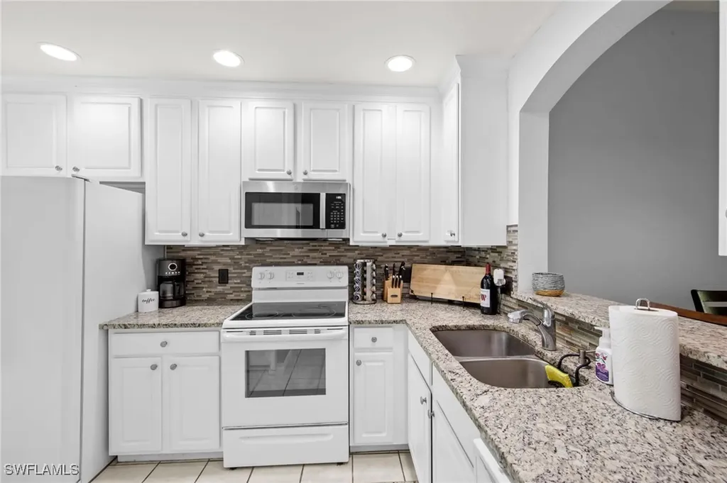 7715 Woodbrook Circle Naples FL 34104