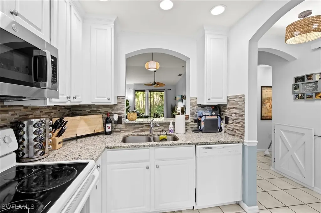 7715 Woodbrook Circle Naples FL 34104