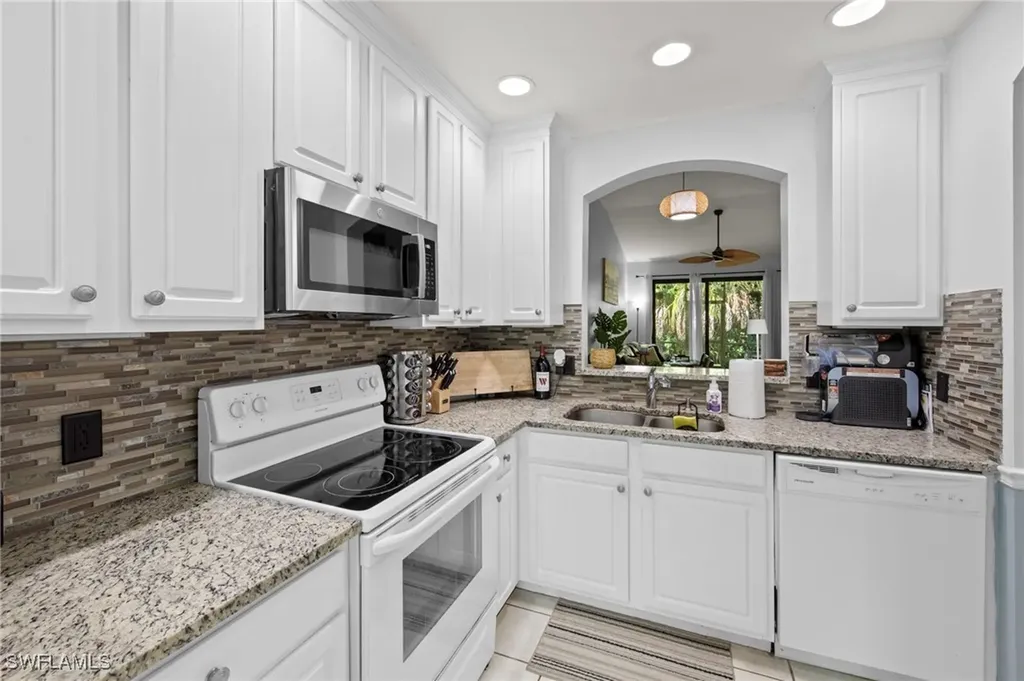 7715 Woodbrook Circle Naples FL 34104