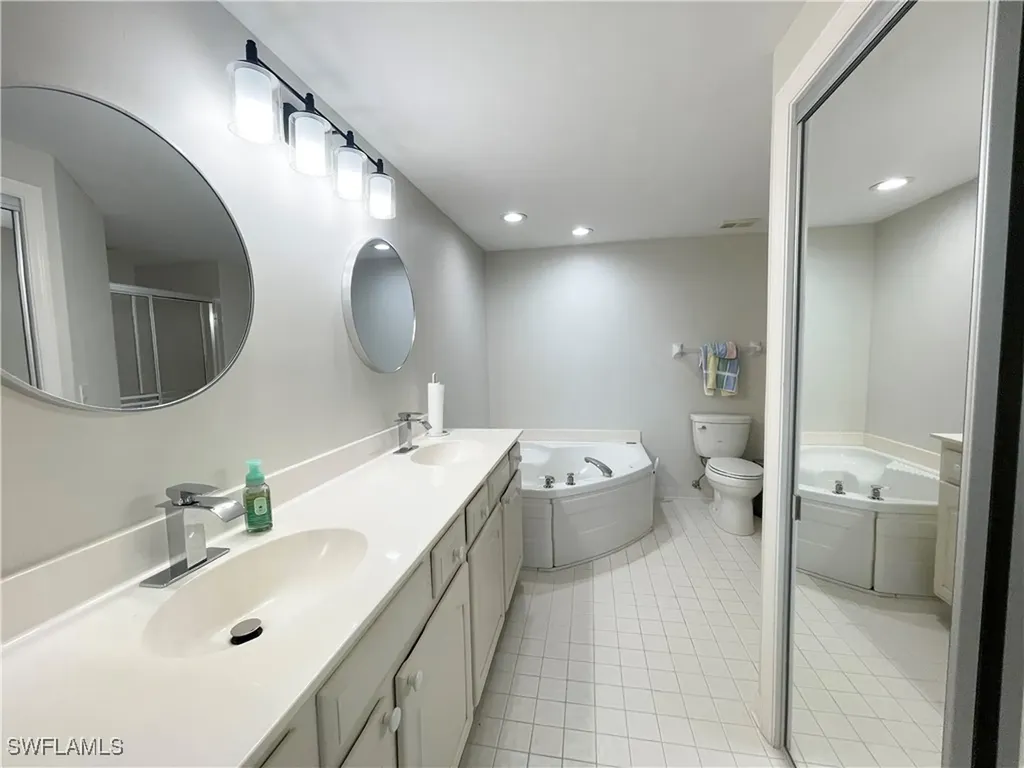 13105 Vanderbilt Drive Naples FL 34110