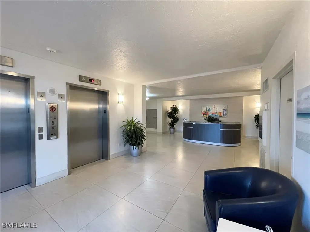 13105 Vanderbilt Drive Naples FL 34110