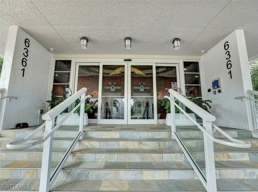 6361 Pelican Bay Boulevard Naples FL 34108