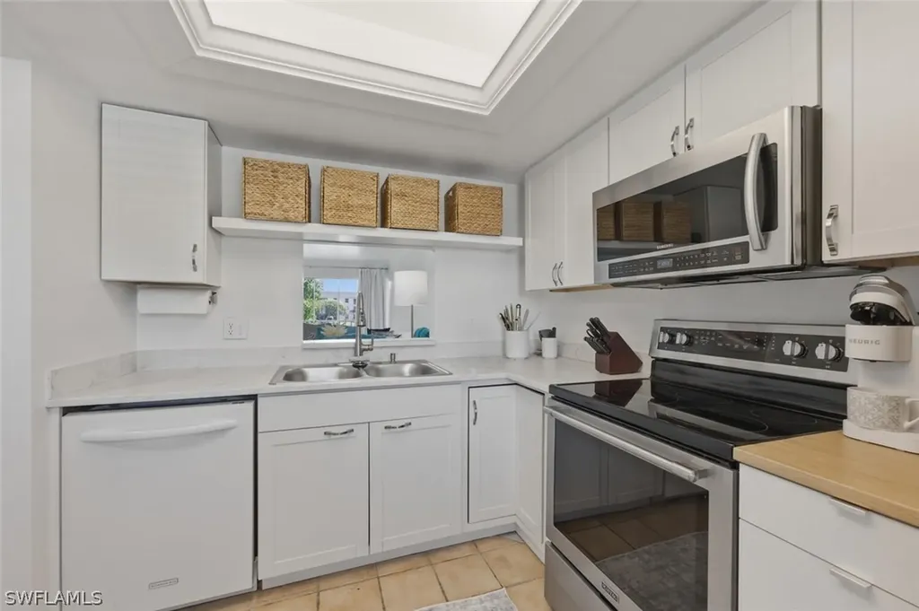 3030 Binnacle Drive Naples FL 34103