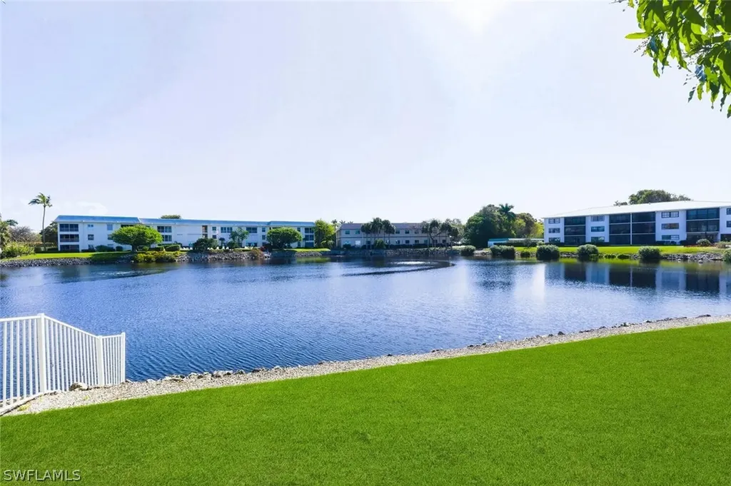 3030 Binnacle Drive Naples FL 34103