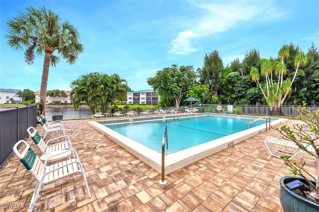 3030 Binnacle Drive Naples FL 34103